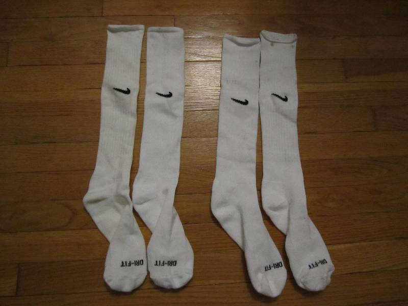 2 Pairs Brand New Nike Dri-Fit spor...