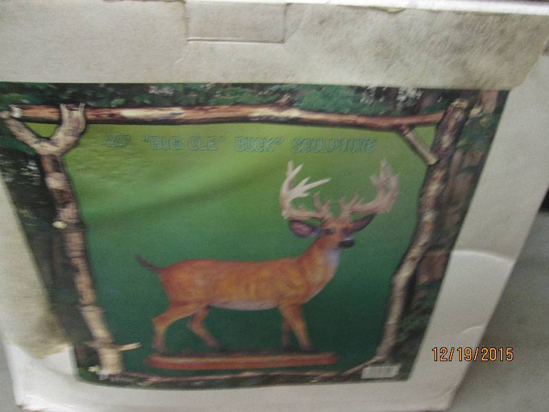 24 big ole buck sculpture antler...