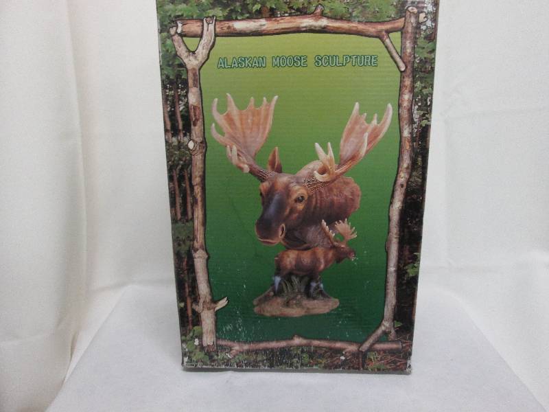 Alaskan Moose Sculpture in box...
