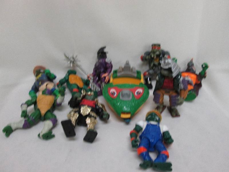 Lot of 10 Teenage Mutant Turtles...