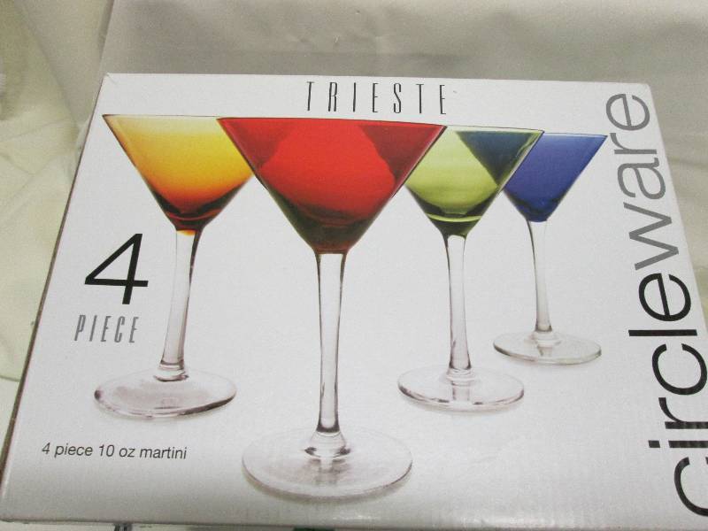Beautiful 4 piece set 10 oz colored...