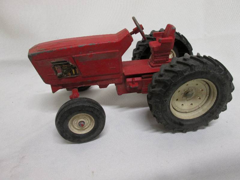 Vintage Red Metal Tractor...