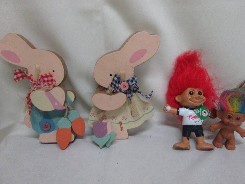 2 wooden Easter Bunnies, 2 Trolls( ...