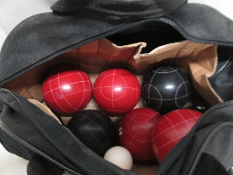 Great BlackRed Bocce Ball Set in c...