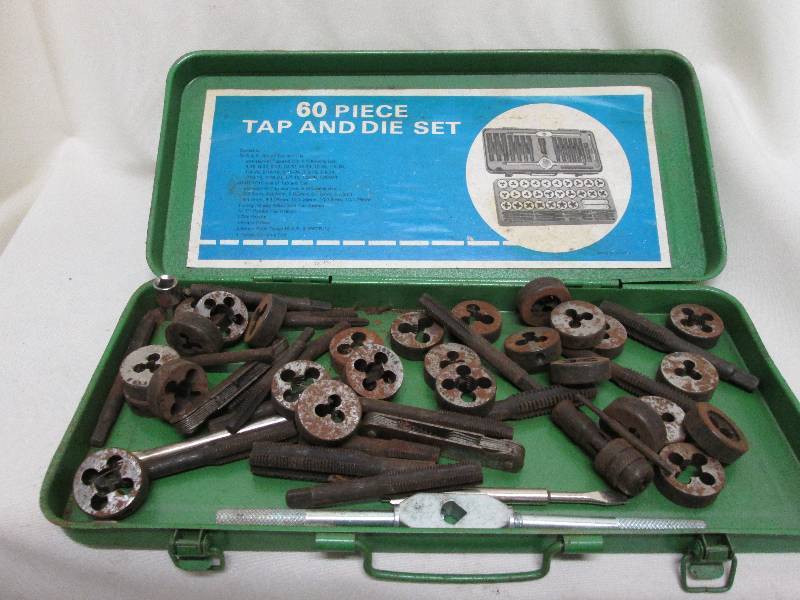 Tap & Die Set in metal case...