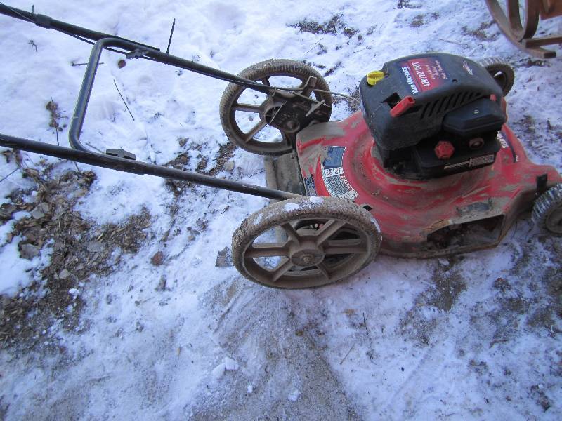 yard machines by MTD 4Hp22 cut h...