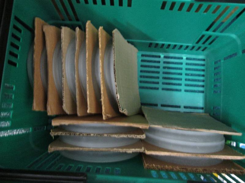 lot 312 image: Lot of 14 frosted glass candle hold...