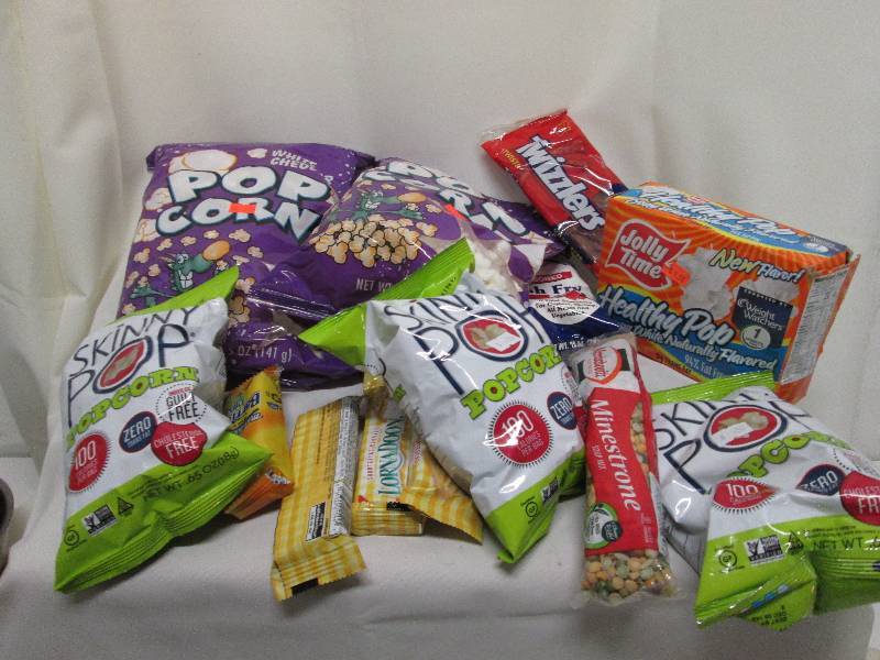 lot 321 image: Assorted bags of popcorn, microwave...