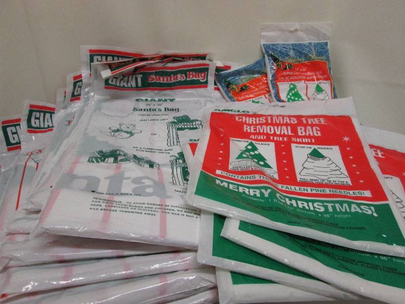 lot 349 image: 13 Santa bags 24x30 inch, 4 Christ...