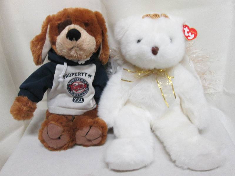 lot 11 image: Pair of plush, Twins Gear dog, Whit...