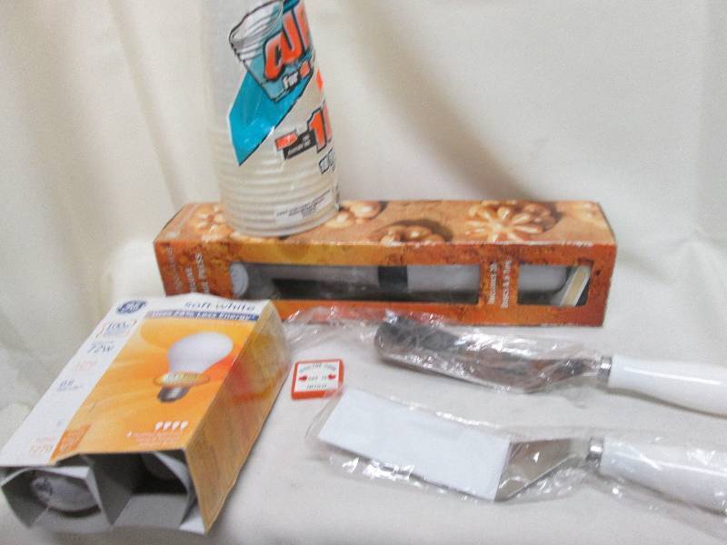 lot 57 image: Mixed lot Deluxe cookie press, pla...