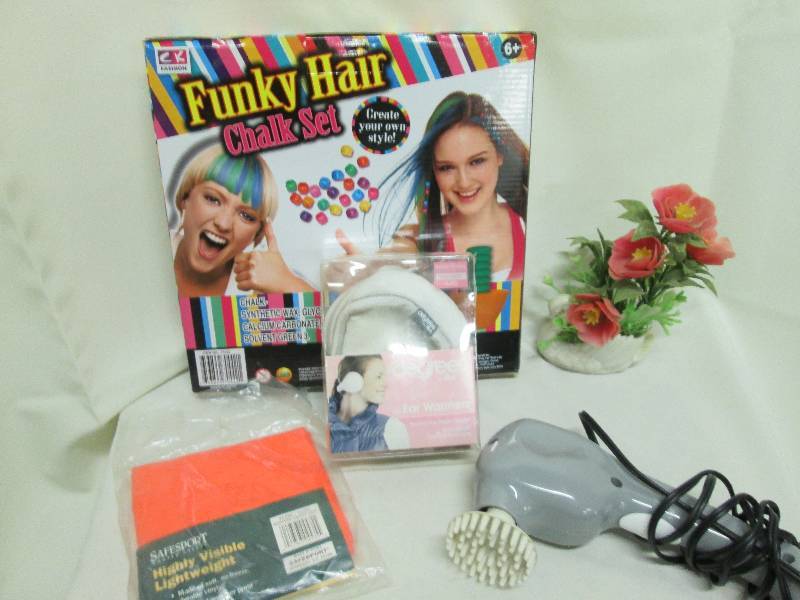 lot 58 image: Hair chalk set, behind ear warmers ...