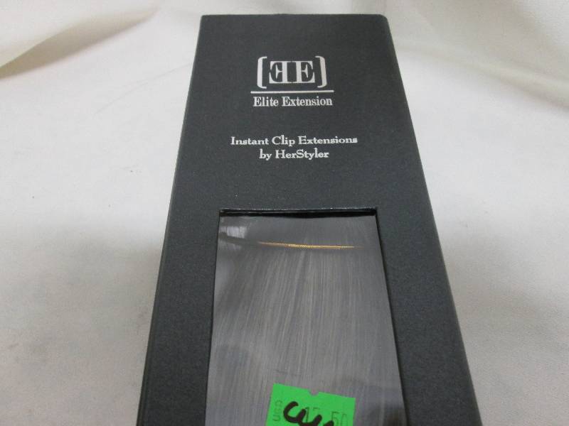 lot 62 image: Instant Clip Hair Extension 15 inch...