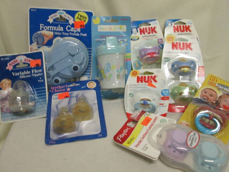 lot 90 image: Formula caps, training cup, 2 pkg n...