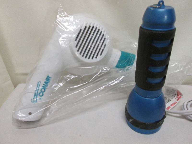 lot 108 image: Conair Supermax Blow dryer, large f...