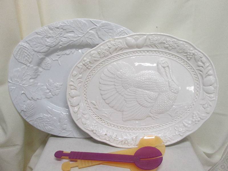 lot 119 image: 2 turkey sized serving platters 18 ...