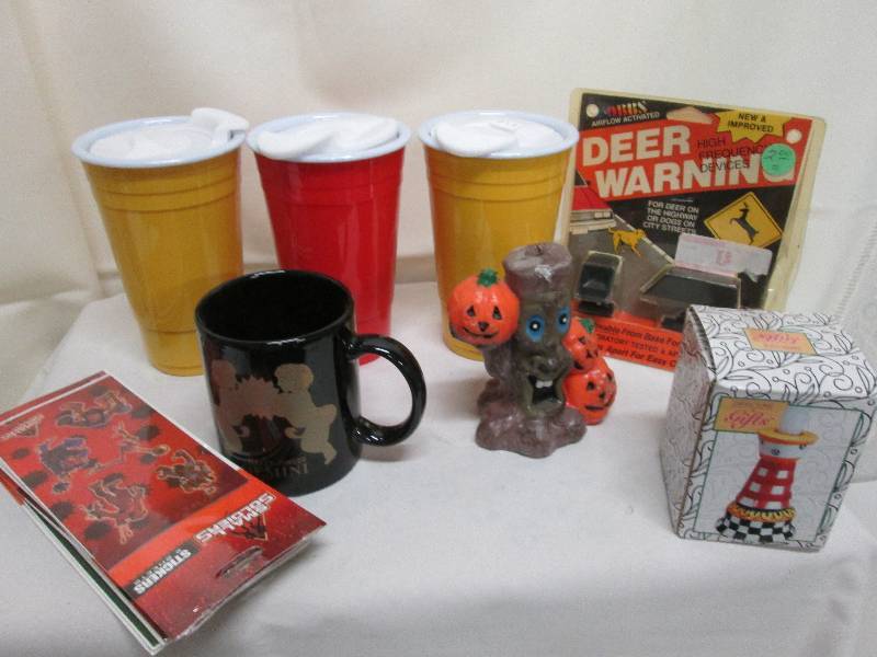 lot 125 image: 3 covered tumblers, 1 ceramic Gemin...