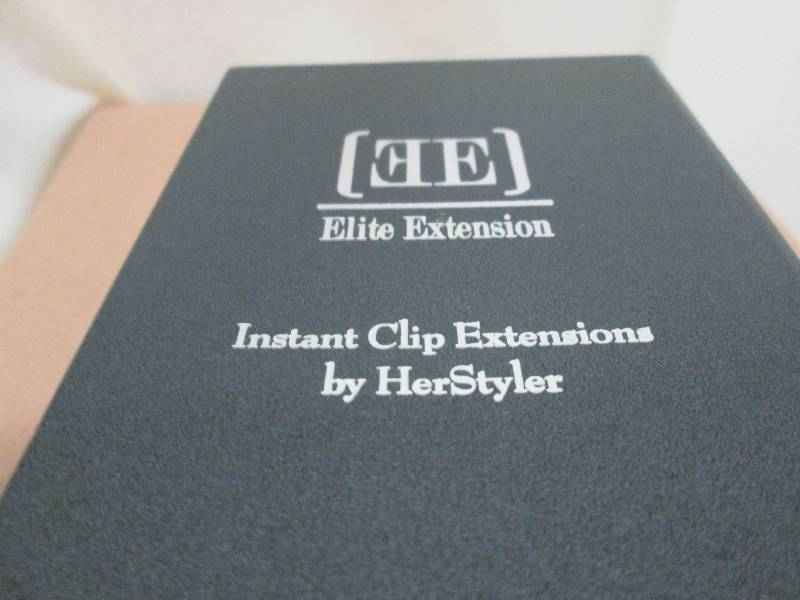 lot 247 image: HerStyler  Lot of 4 Instant Clip H...