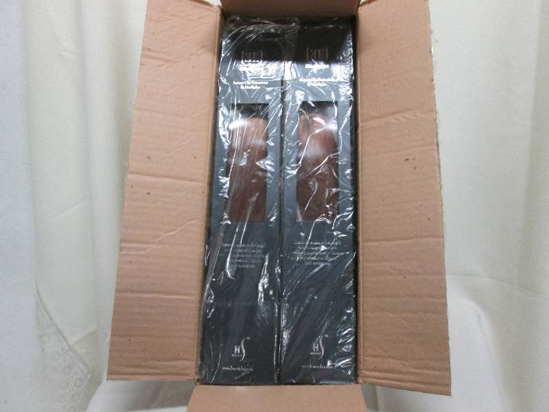 lot 252 image: HerStyler  Lot of 4 Instant Clip H...