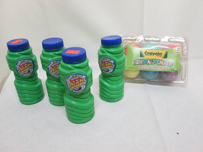 lot 260 image: 4 bottles bubbles, 1 pack sidewalk ...