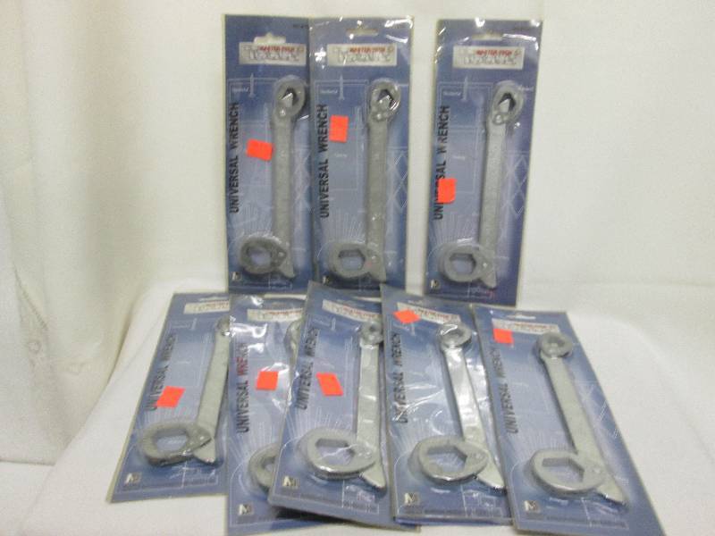lot 276 image: Lot of 8 universal wrenches...
