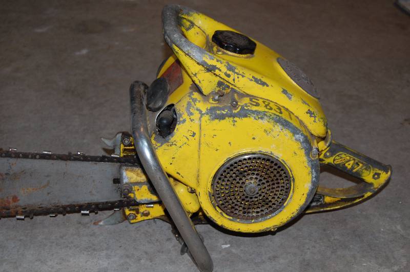 lot 23 image: Vintage Chain Saw