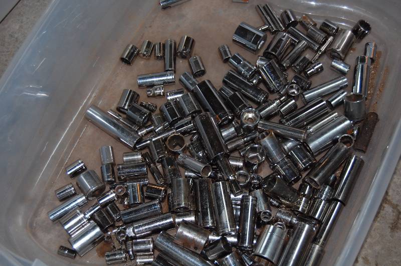 lot 33 image: Tubs with Assorted Sockets