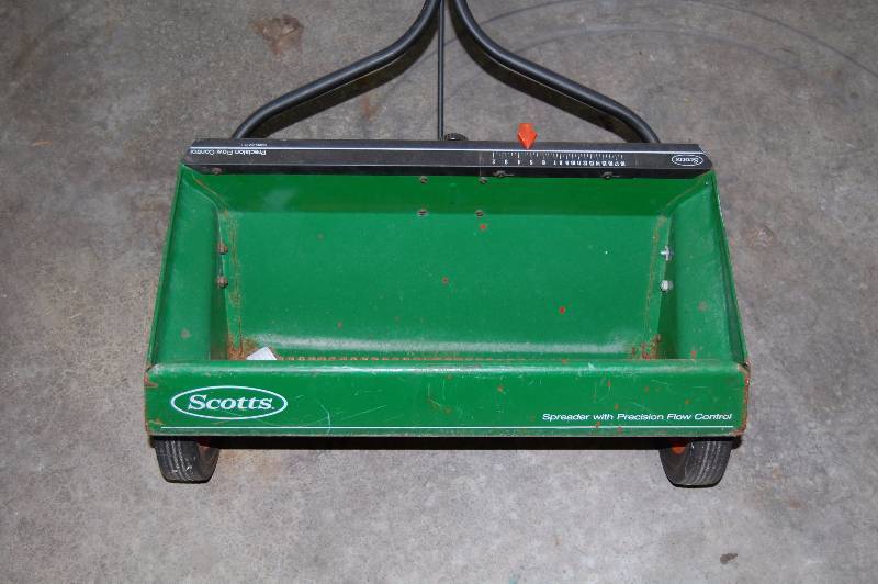 lot 49 image: Seed Spreader