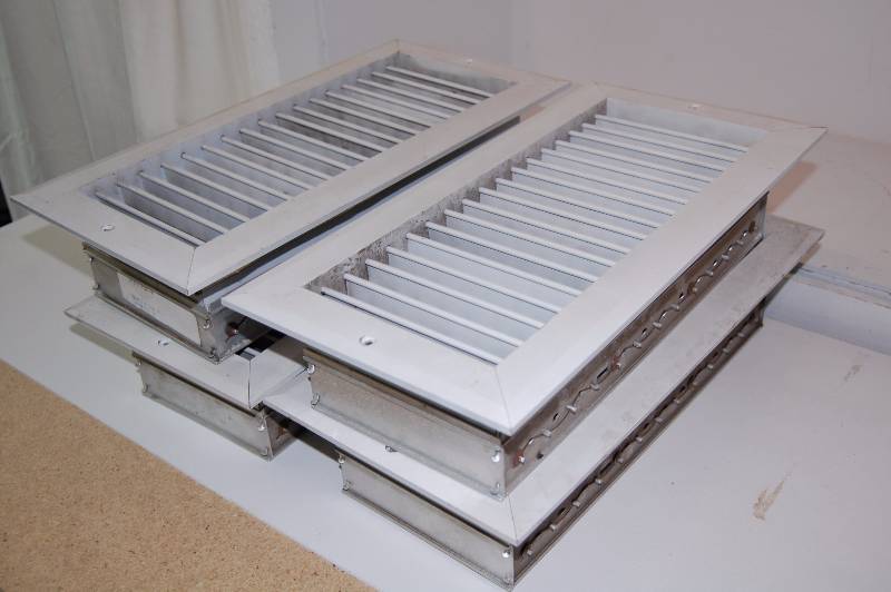 lot 61 image: VENTS