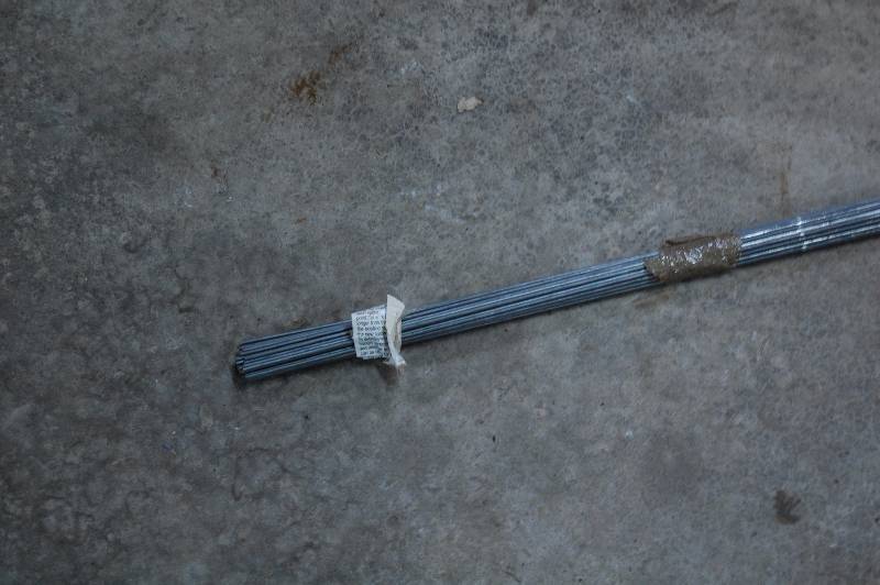 lot 76 image: Bundle of Metal Rods