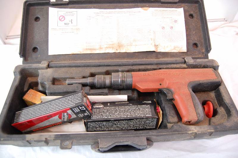 lot 106 image: Remington Power Pro Semi-automatic Concrete Nailer