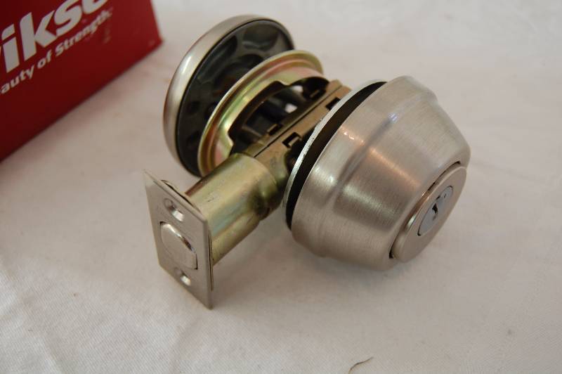 lot 138 image: Deadbolt Set