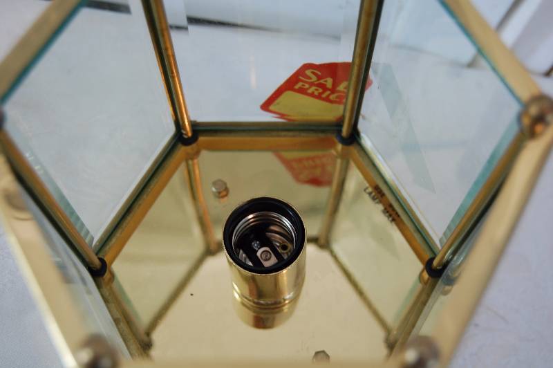 lot 183 image: Light Fixture
