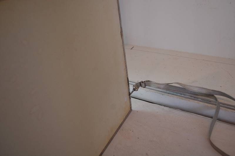 lot 206 image: Mirror