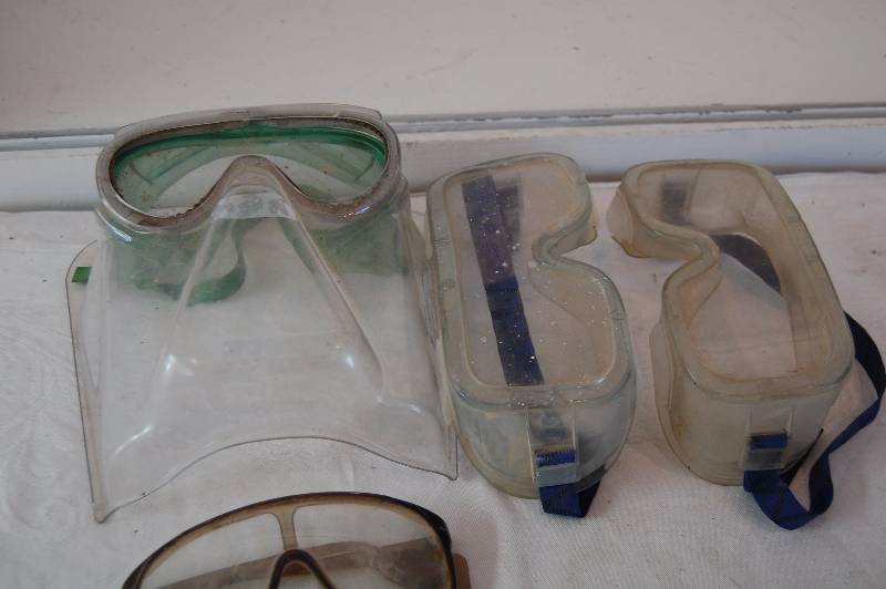 lot 223 image: Saftey Goggles