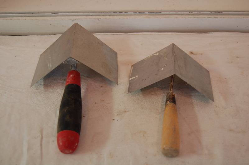 lot 235 image: Drywall Tools