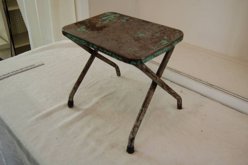 lot 252 image: Vintage Stool
