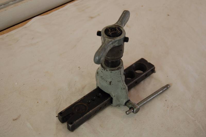 lot 268 image: Pipe Flaring Tool
