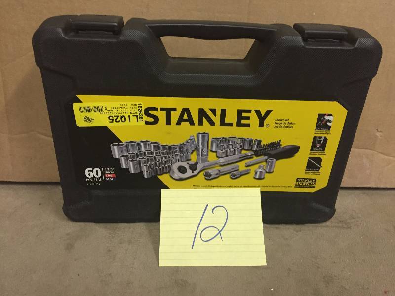 lot 12 image: Stanley 60 pc Tool Set Like New