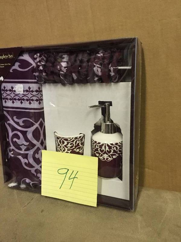 lot 94 image: 15 PC Bath Set New