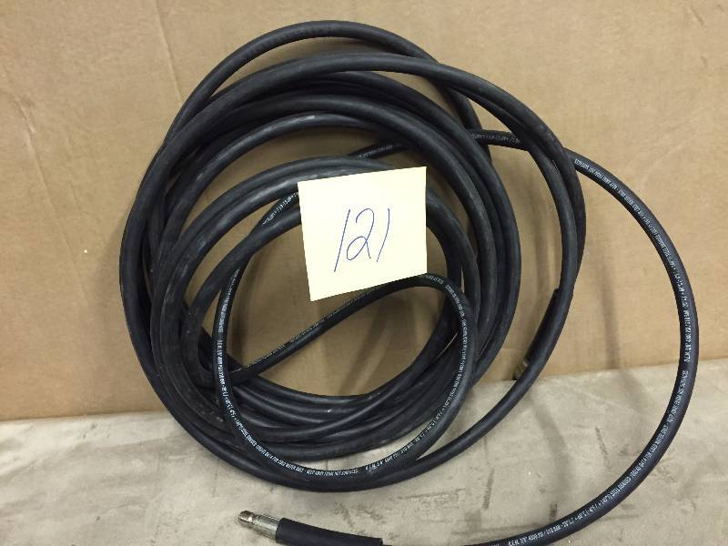 lot 121 image: Preassure Washer Hose