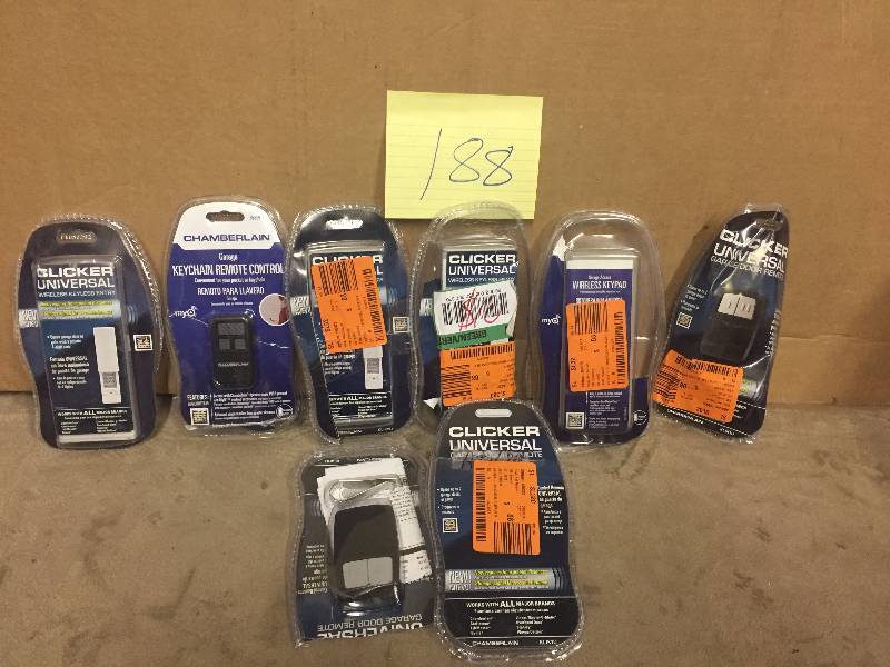lot 188 image: Lot of assorted Garage door openers