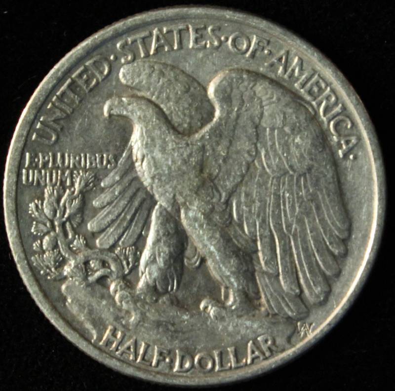 1943 WALKING LIBERTY SILVER HALF DOLLAR