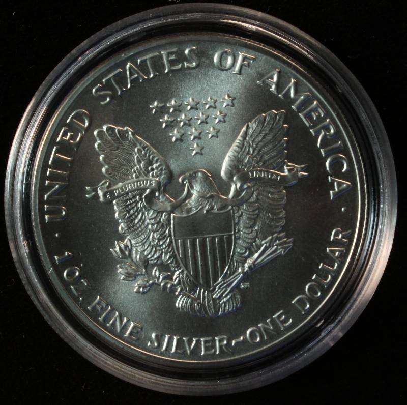 1989 AMERICAN SILVER EAGLE 1 TROY OZ. .999 FINE SILVER DOLLAR IN AIRTITE CAPSULE