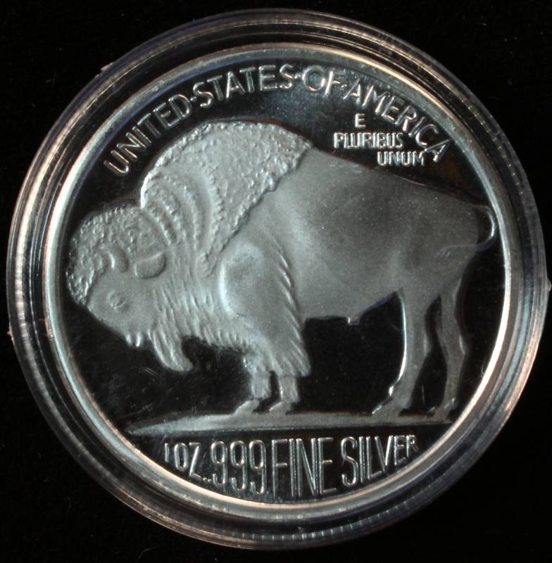 1 TROY OZ. .999 FINE SILVER ROUND 2015 BUFFALO DESIGN IN AIRTITE CAPSULE
