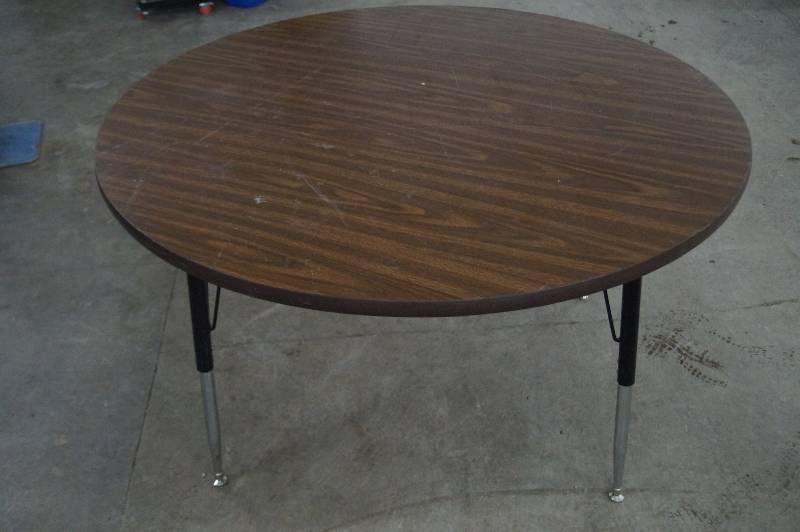 Round Table
