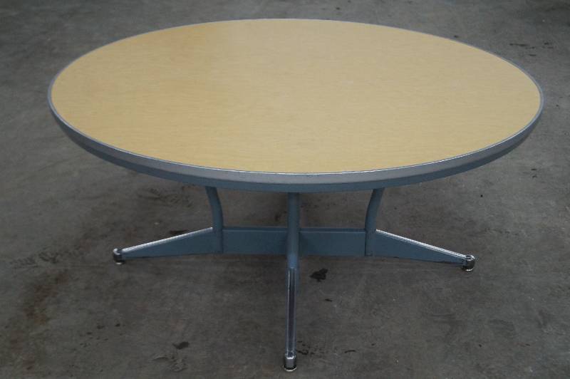 Round Table