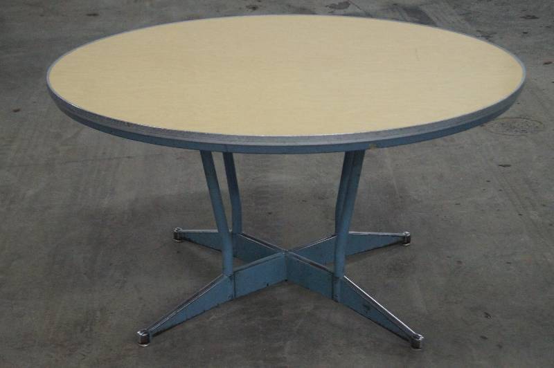 Round Table