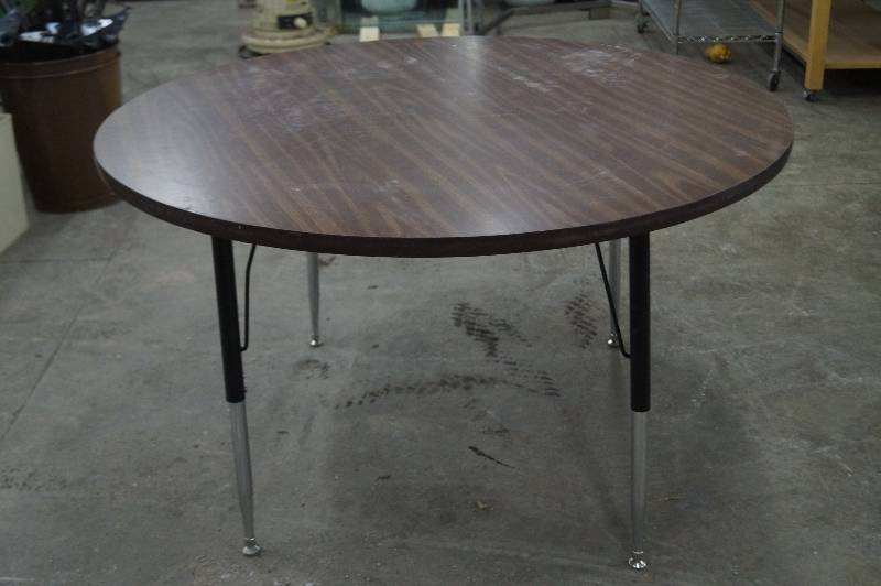 Round Table