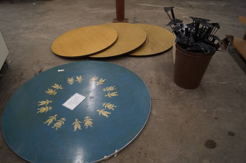 4 Tables & Legs
